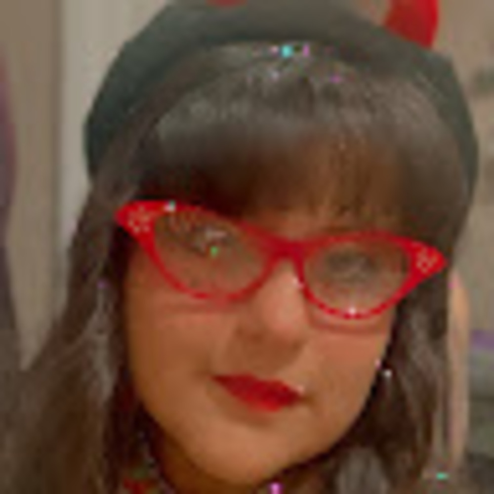 Meet your Posher, Eveline